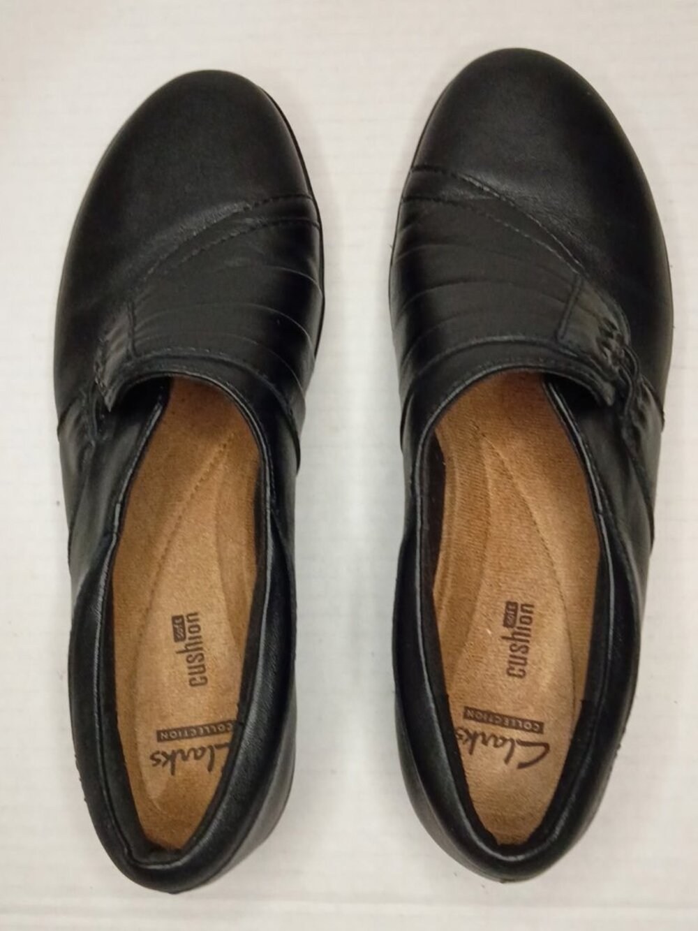 Clarks Everlay Iris Black Leather Slip On Loafers Women’s Size 7M - Picture 2 of 10